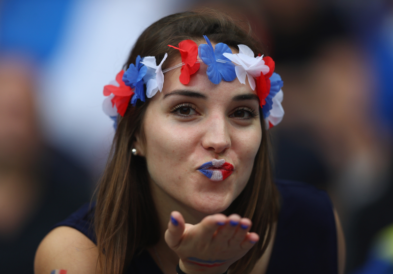 英超2024赛程表：C罗短期转会引爆焦点，曼城2-0切尔西领跑积分榜